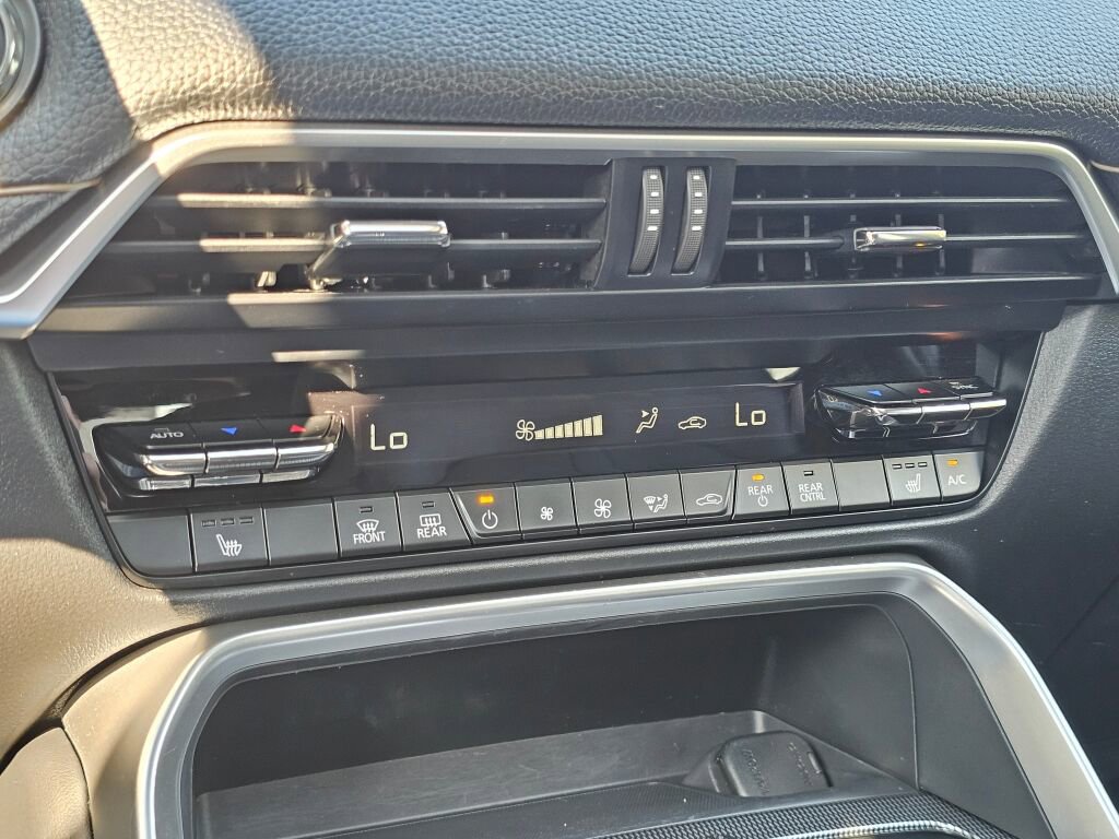 Certified 2024 MAZDA CX-90 Plug-In Hybrid w/ Preferred image 25