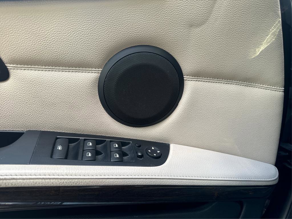 Used 2013 BMW 335i Convertible image 53