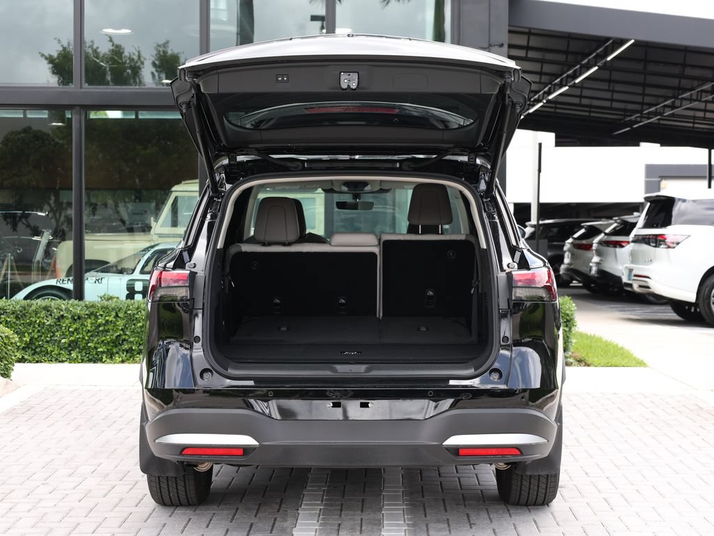 Certified 2026 INFINITI QX60 Pure w/ Cargo Package FWD image 7