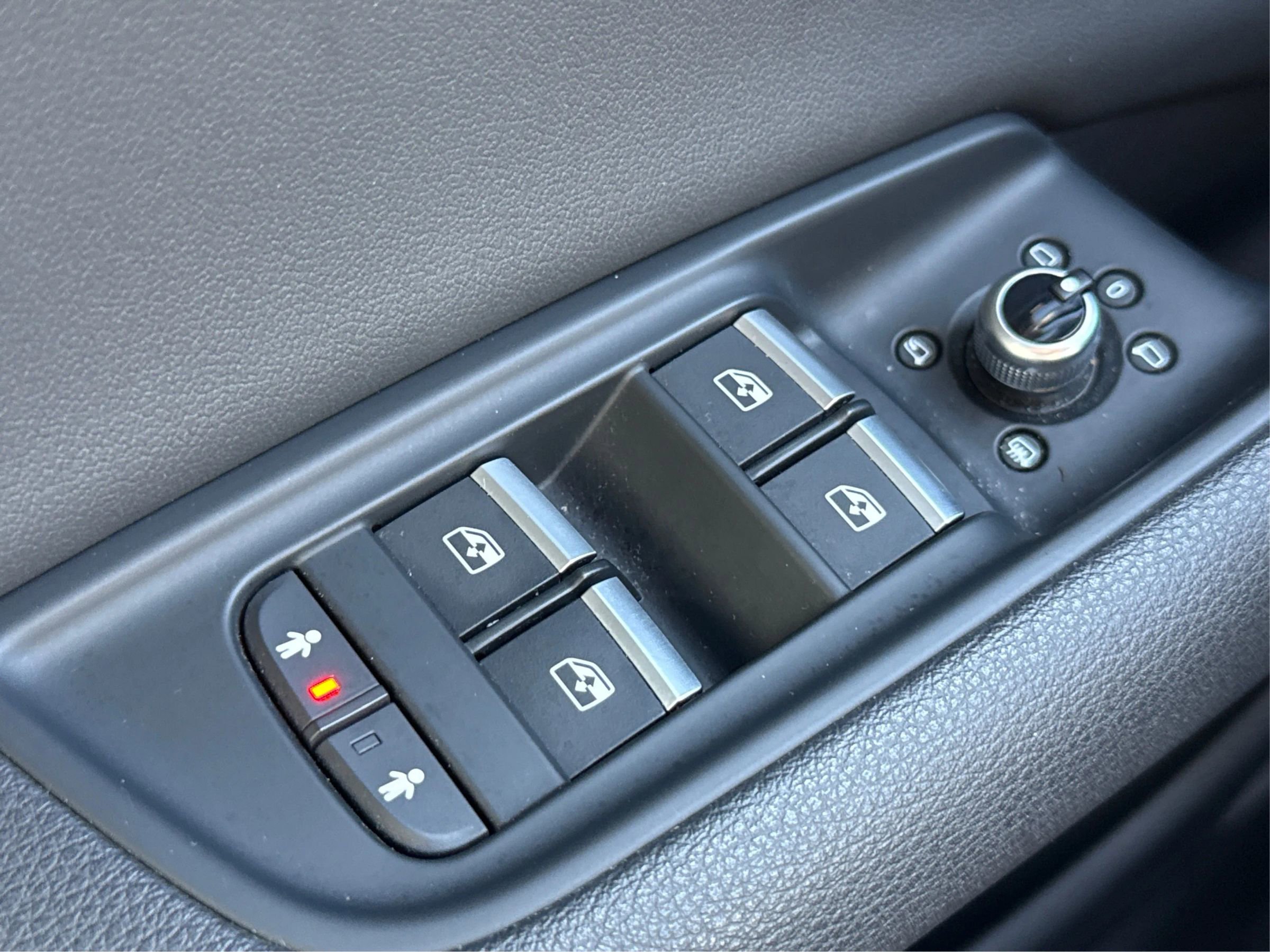 Used 2020 Audi Q7 3.0T Premium Plus image 40