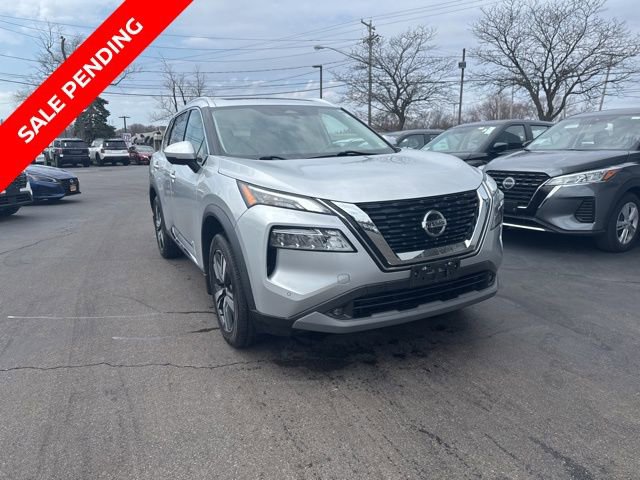 Used 2021 Nissan Rogue SL w/ Premium Package