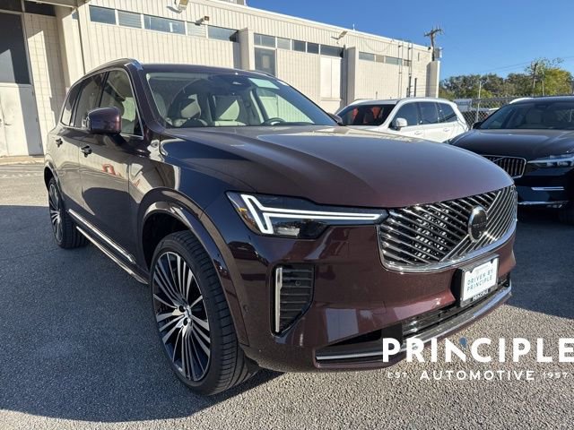 Certified 2026 Volvo XC90 B6 Ultra w/ Lounge Package image 4