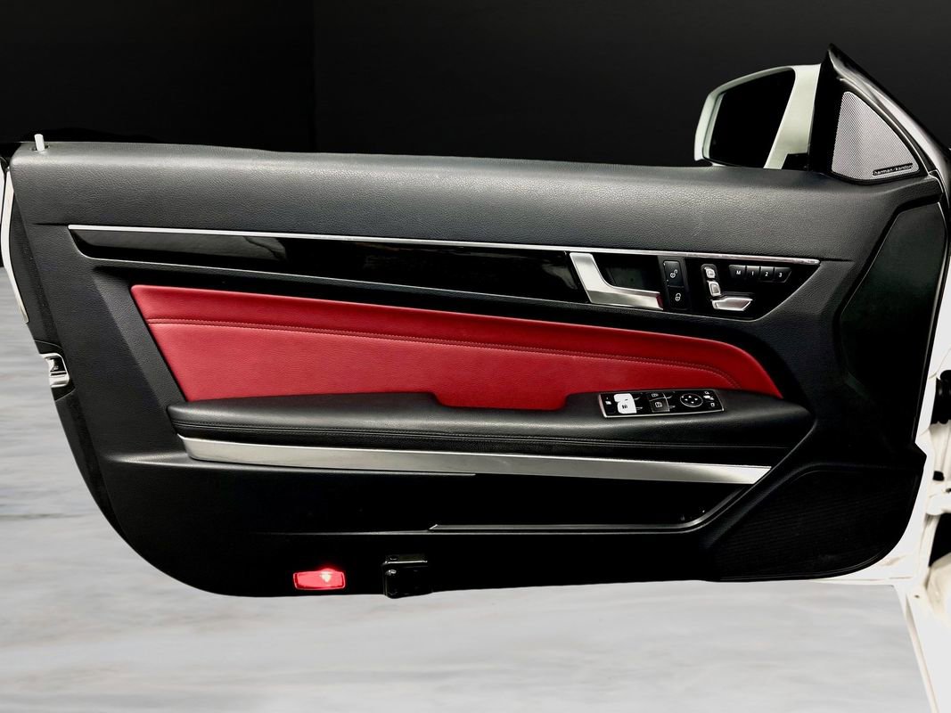 Used 2015 Mercedes-Benz E 400 4MATIC Coupe image 31