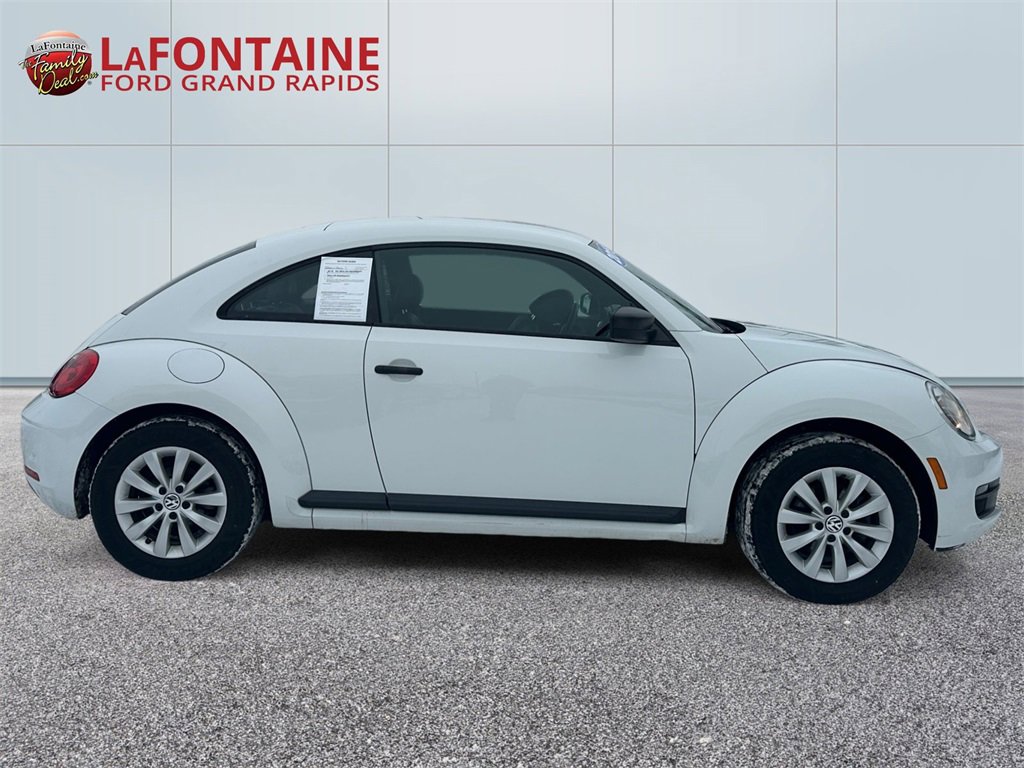 Used 2015 Volkswagen Beetle 1.8T image 8