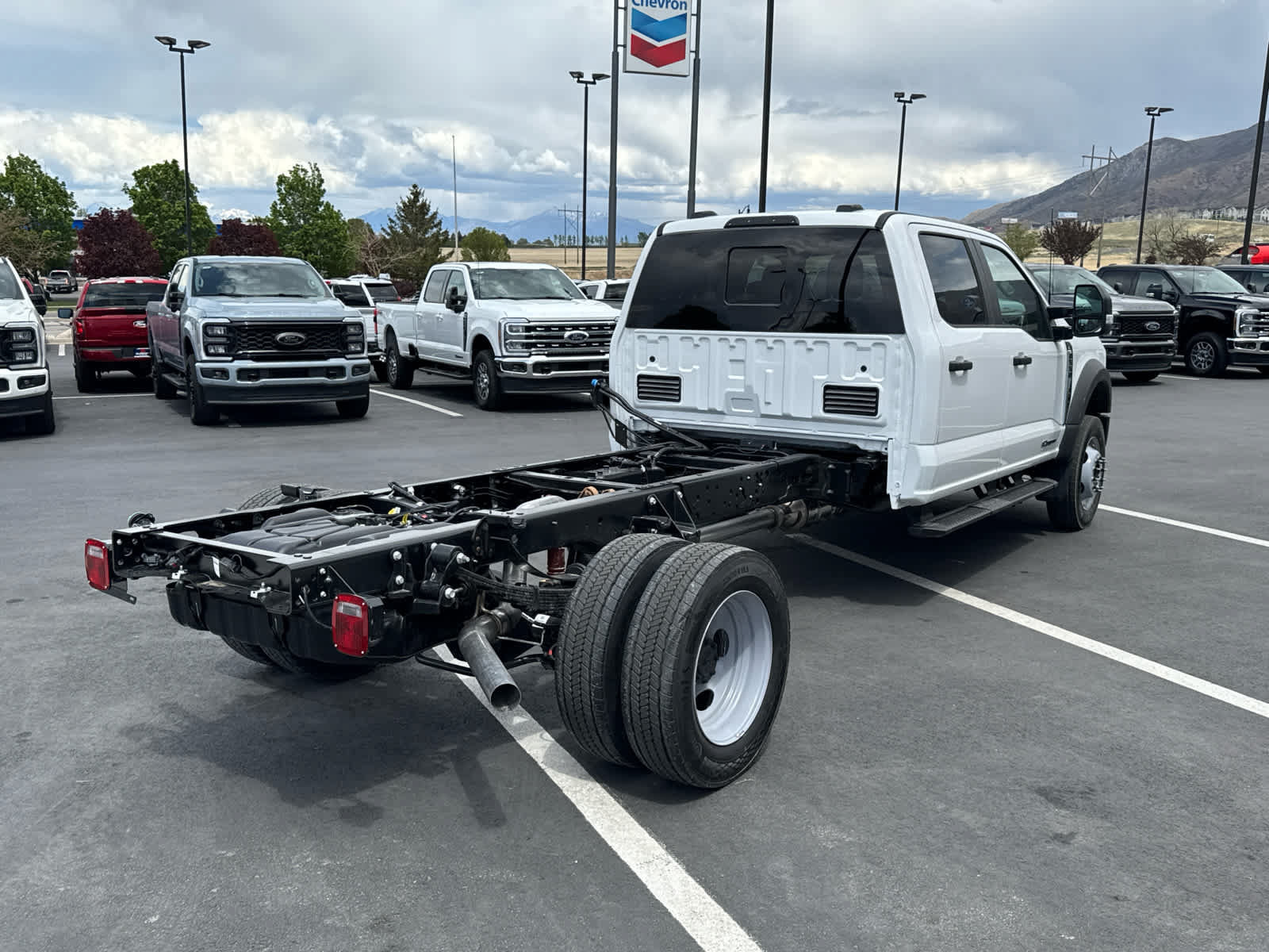 New 2026 Ford F550 4x4 Crew Cab Super Duty w/ XL Chrome Package image 7