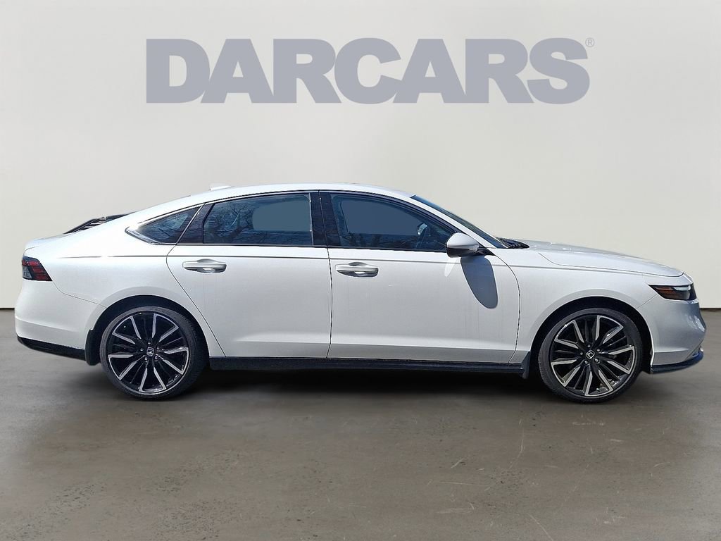 Used 2025 Honda Accord Touring image 7