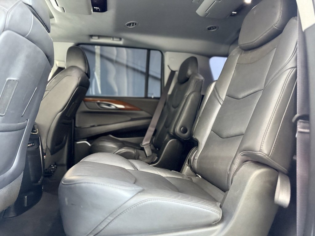 Used 2016 Cadillac Escalade ESV Premium image 27