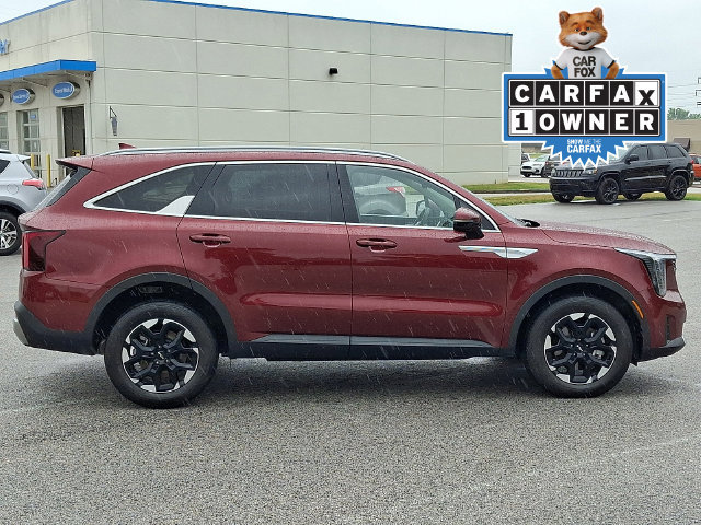 Used 2025 Kia Sorento S AWD/4WD image 11