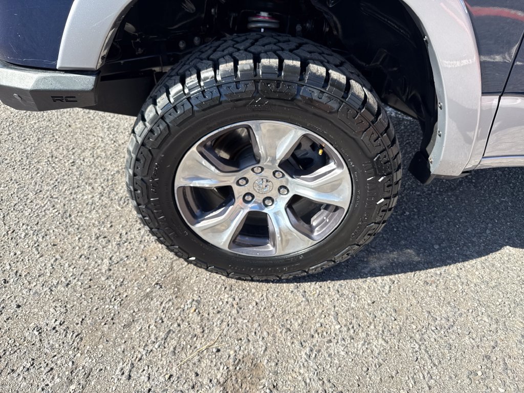 Used 2019 RAM 1500 Laramie w/ Off Road Group AWD/4WD image 38
