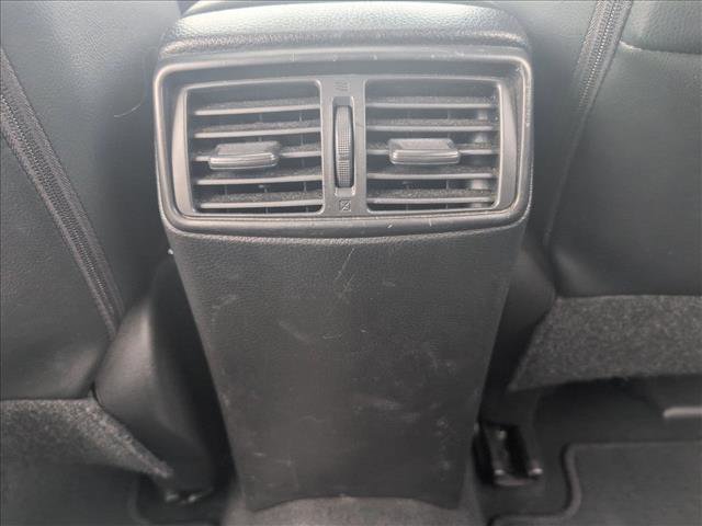 Used 2019 Nissan Rogue Sport SL w/ Premium Package FWD image 18