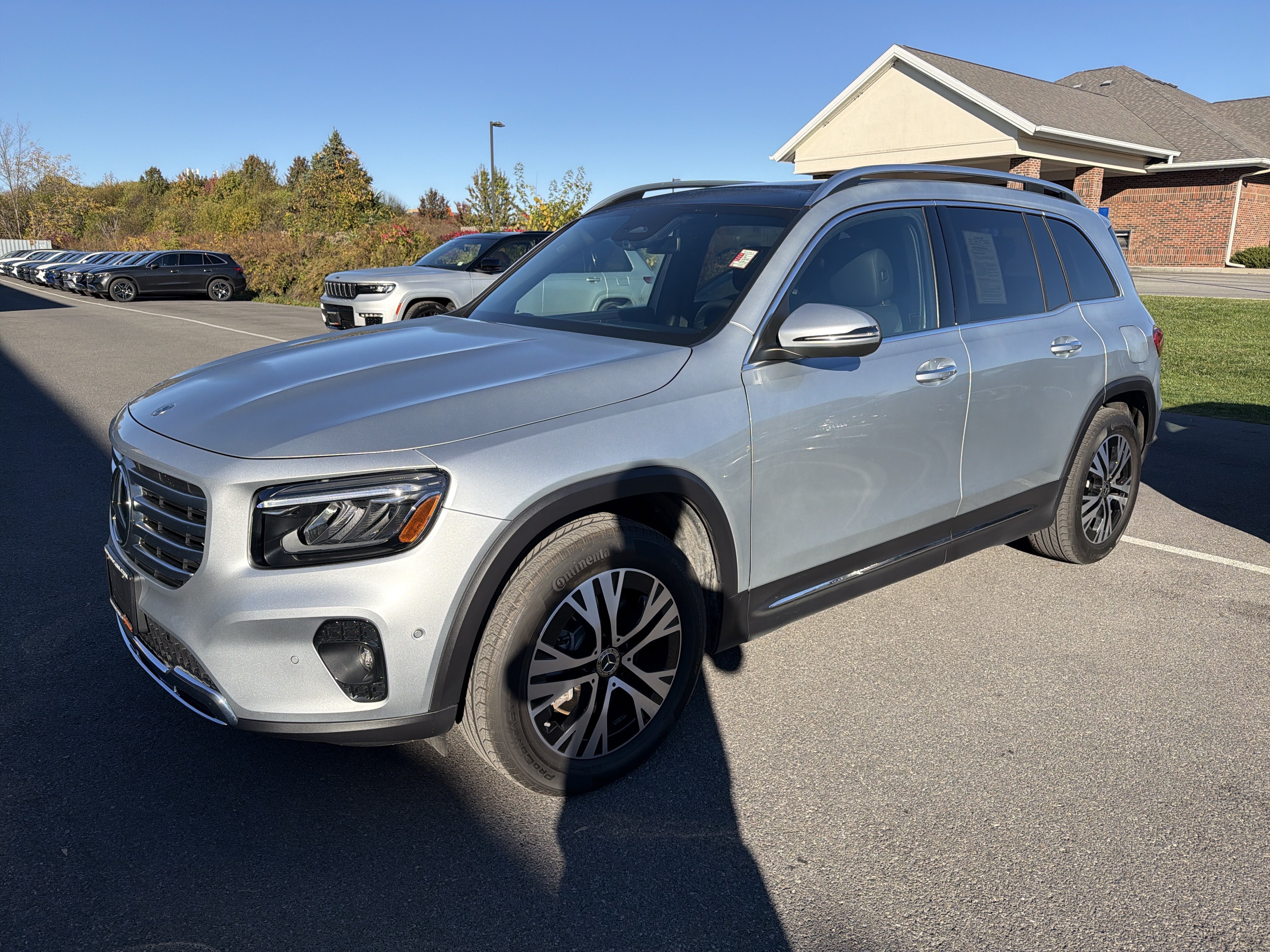 Certified 2025 Mercedes-Benz GLB 250 4MATIC image 4