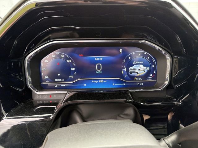 Used 2024 Chevrolet Silverado 1500 LT AWD/4WD image 18