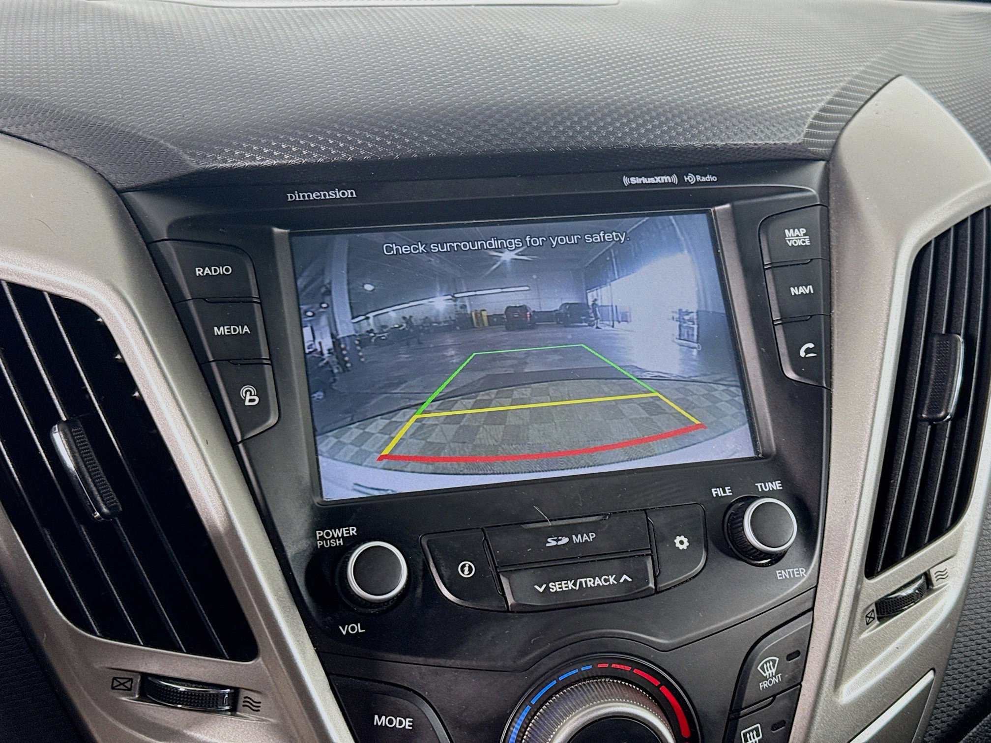 Used 2017 Hyundai Veloster Value Edition image 19