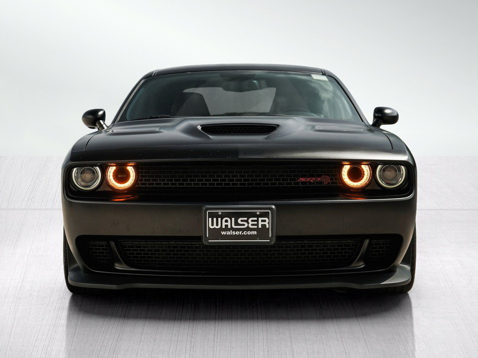 Used 2015 Dodge Challenger SRT Hellcat RWD image 4