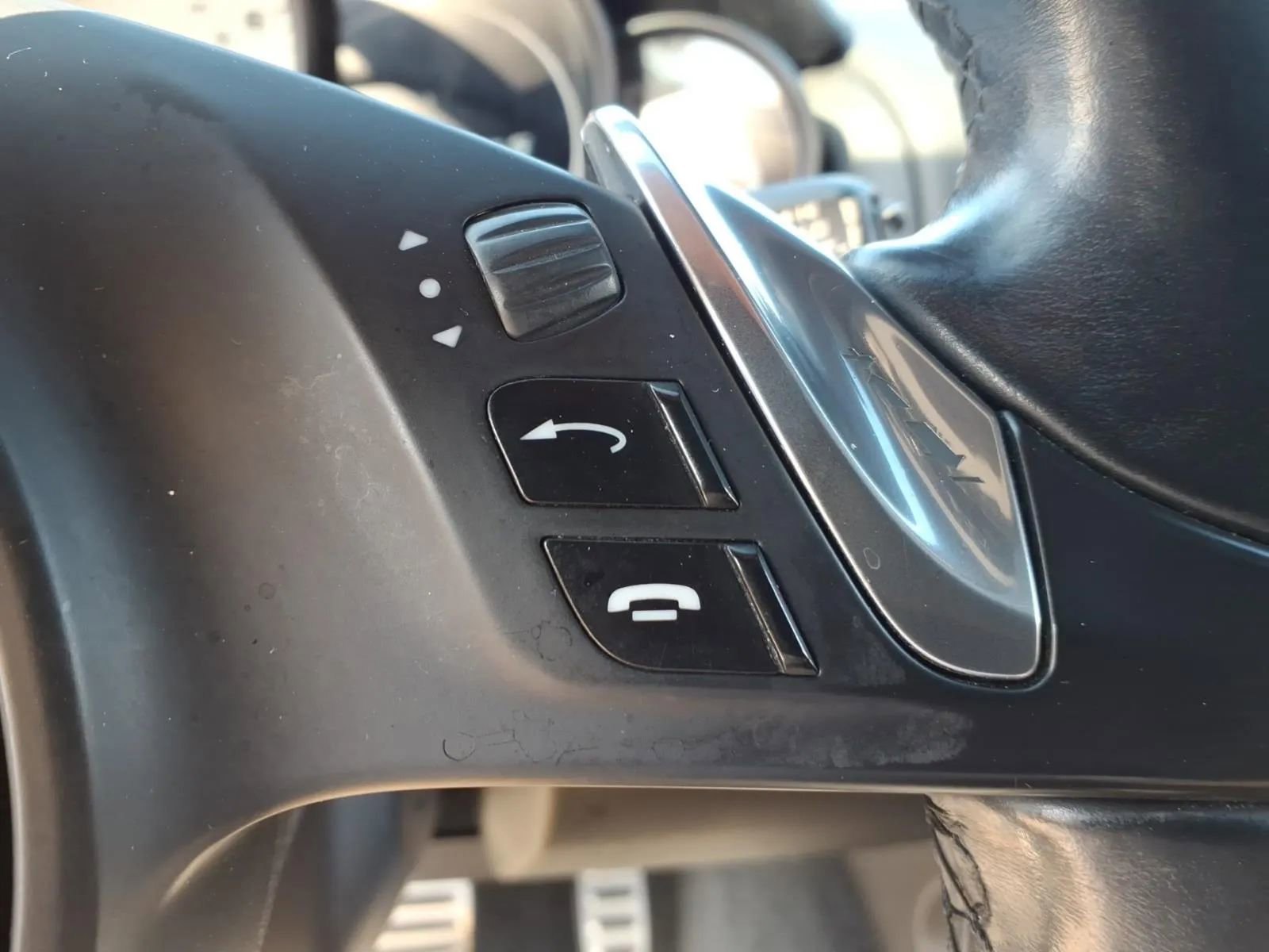 Used 2014 Porsche Cayenne S AWD/4WD image 29