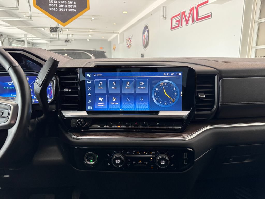 Certified 2023 Chevrolet Silverado 1500 RST AWD/4WD image 16