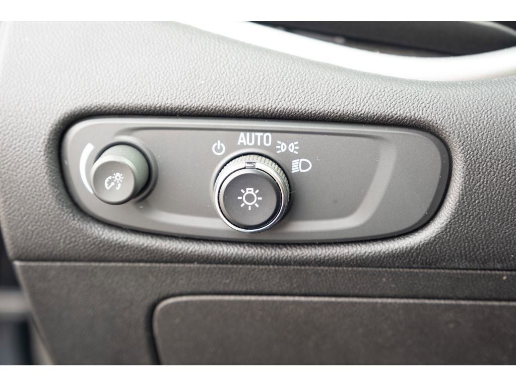 Used 2022 Chevrolet Malibu RS image 23