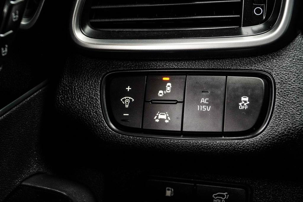 Used 2019 Kia Sorento SX image 32