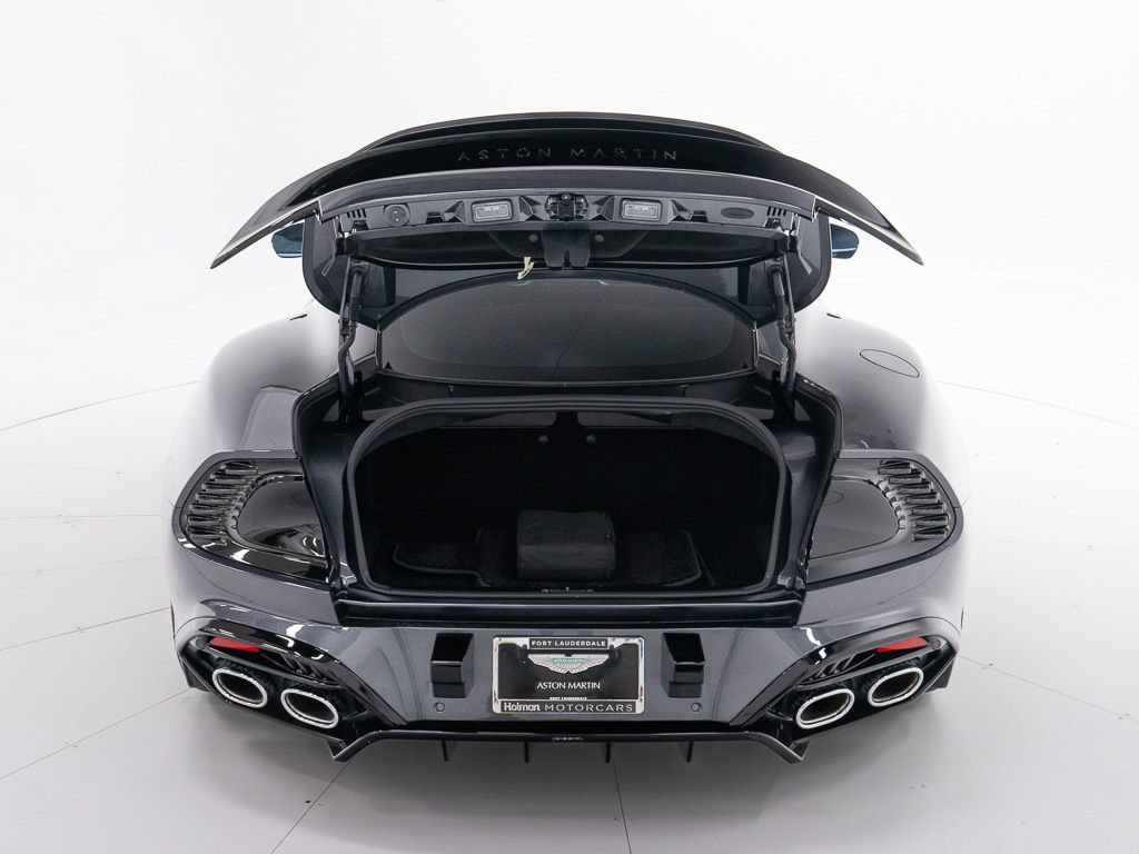 Used 2025 Aston Martin Vanquish RWD image 35