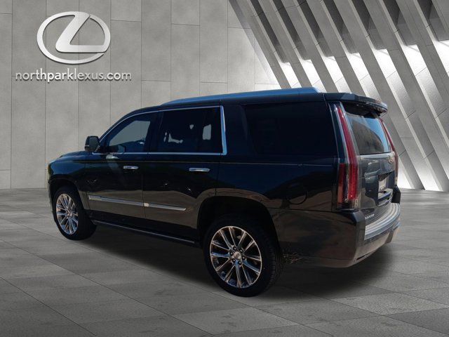 Used 2019 Cadillac Escalade Premium Luxury image 2