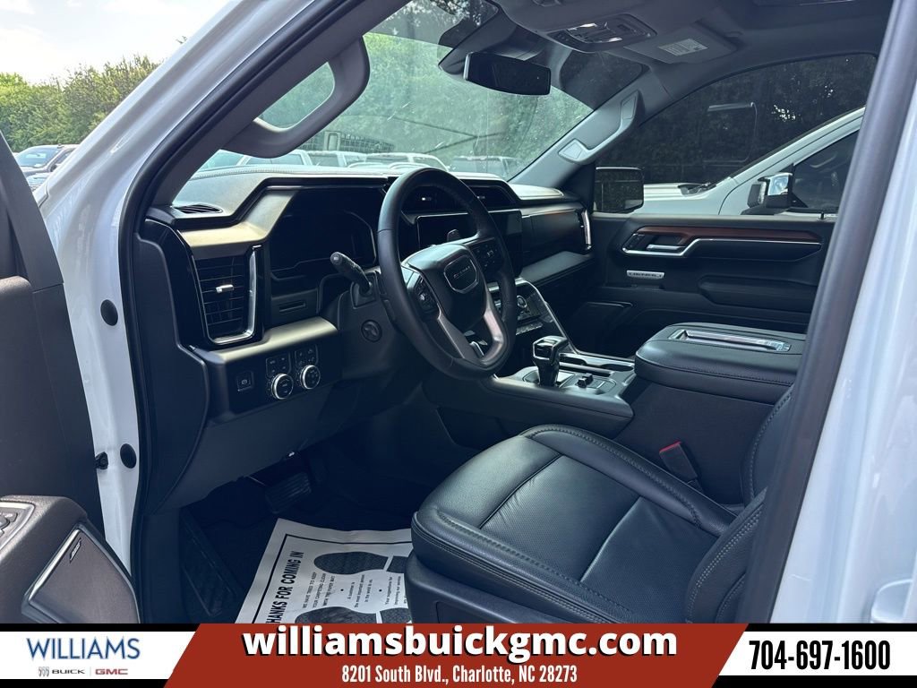 Used 2022 GMC Sierra 1500 Denali AWD/4WD image 1
