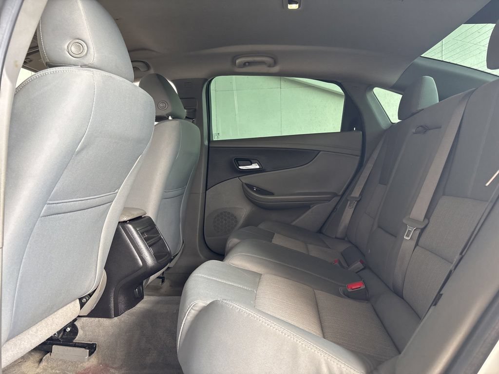 Used 2015 Chevrolet Impala LS FWD image 18
