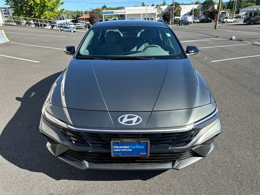 Certified 2025 Hyundai Elantra Sport FWD image 9