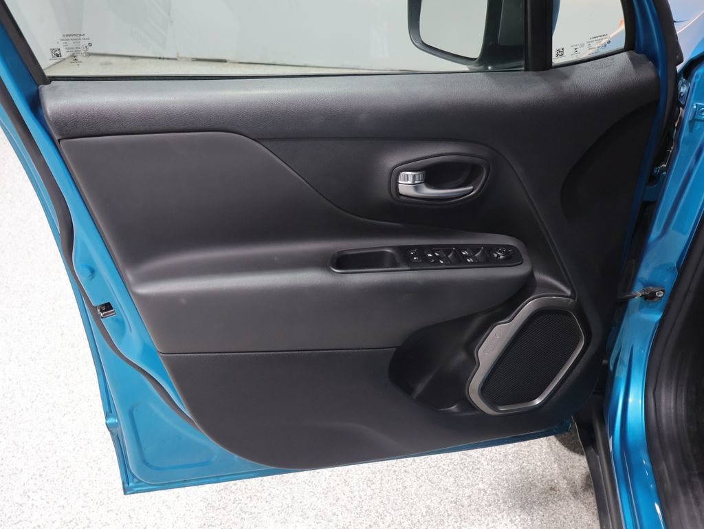 Certified 2021 Jeep Renegade Limited AWD/4WD image 14