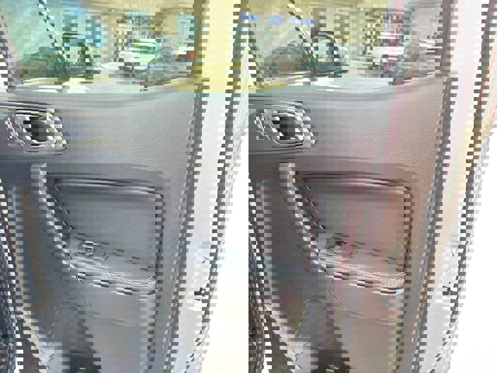 Used 2020 Ford Ranger Lariat w/ Equipment Group 501A Mid image 20