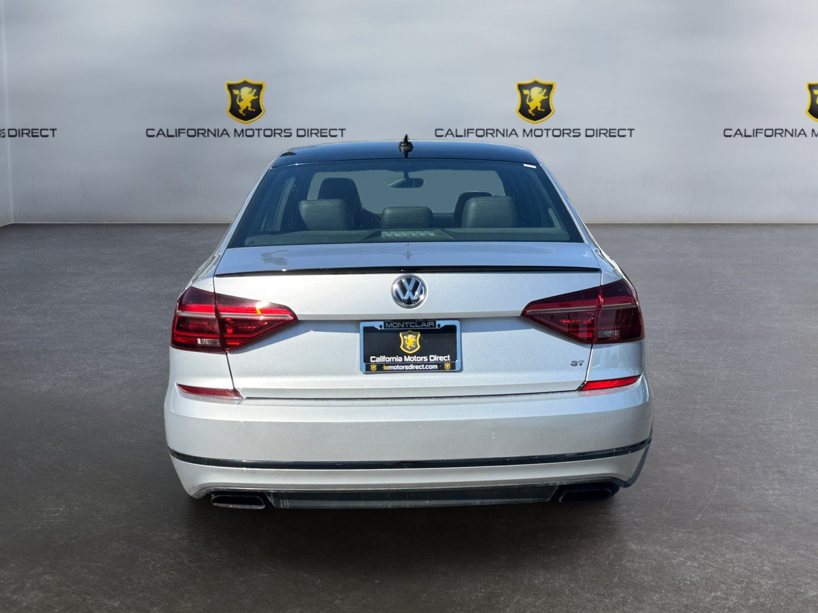 Used 2018 Volkswagen Passat 3.6 FWD image 4