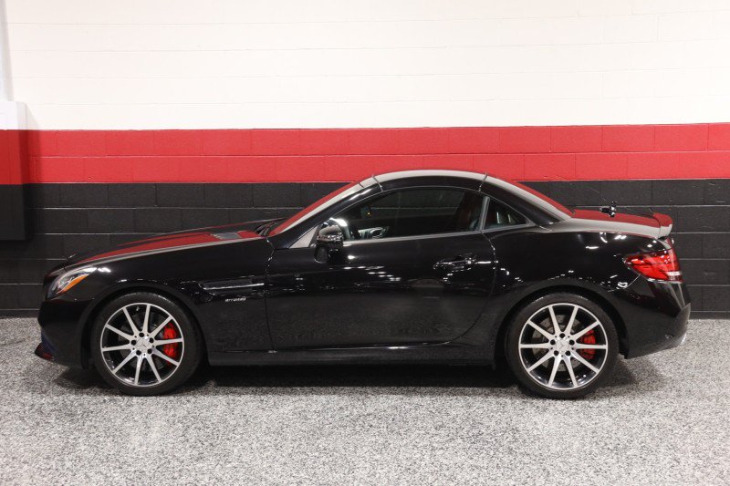 Used 2017 Mercedes-Benz SLC 43 AMG w/ Premium 2 Package image 25