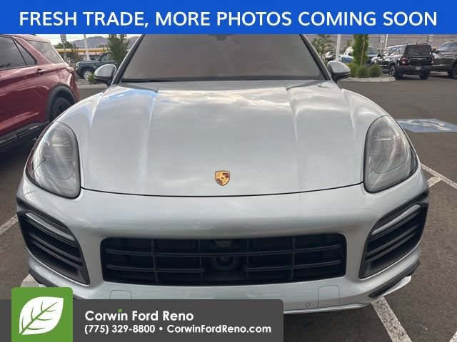 Used 2021 Porsche Cayenne GTS AWD/4WD image 2