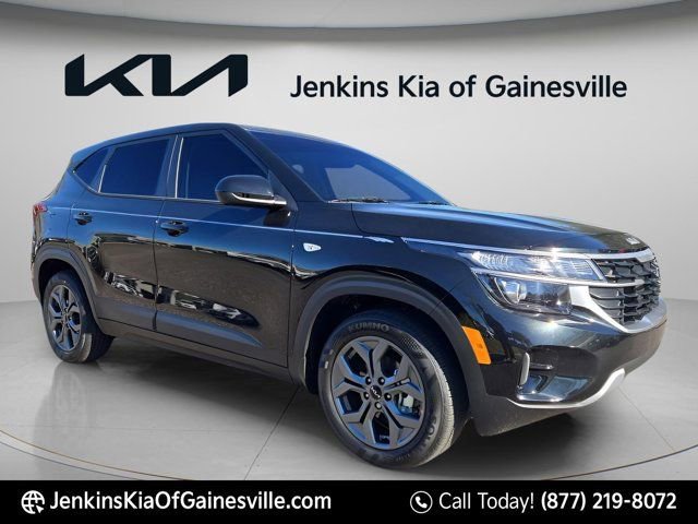 New 2026 Kia Seltos LX image 1