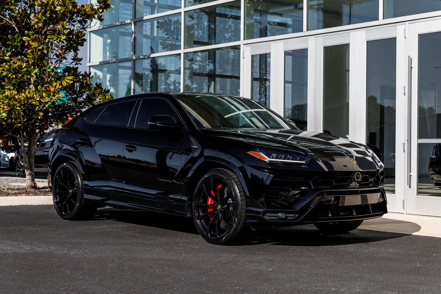 Used 2022 Lamborghini Urus image 14