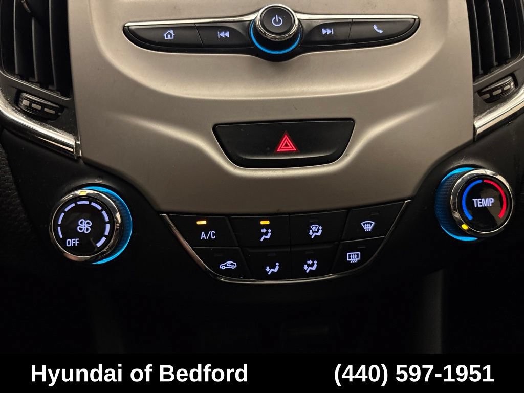 Used 2018 Chevrolet Cruze LS FWD image 17
