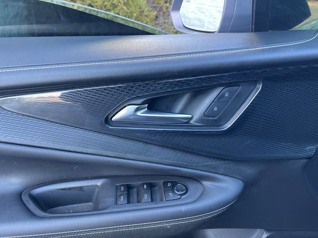 Used 2025 Chevrolet Blazer EV LT image 9