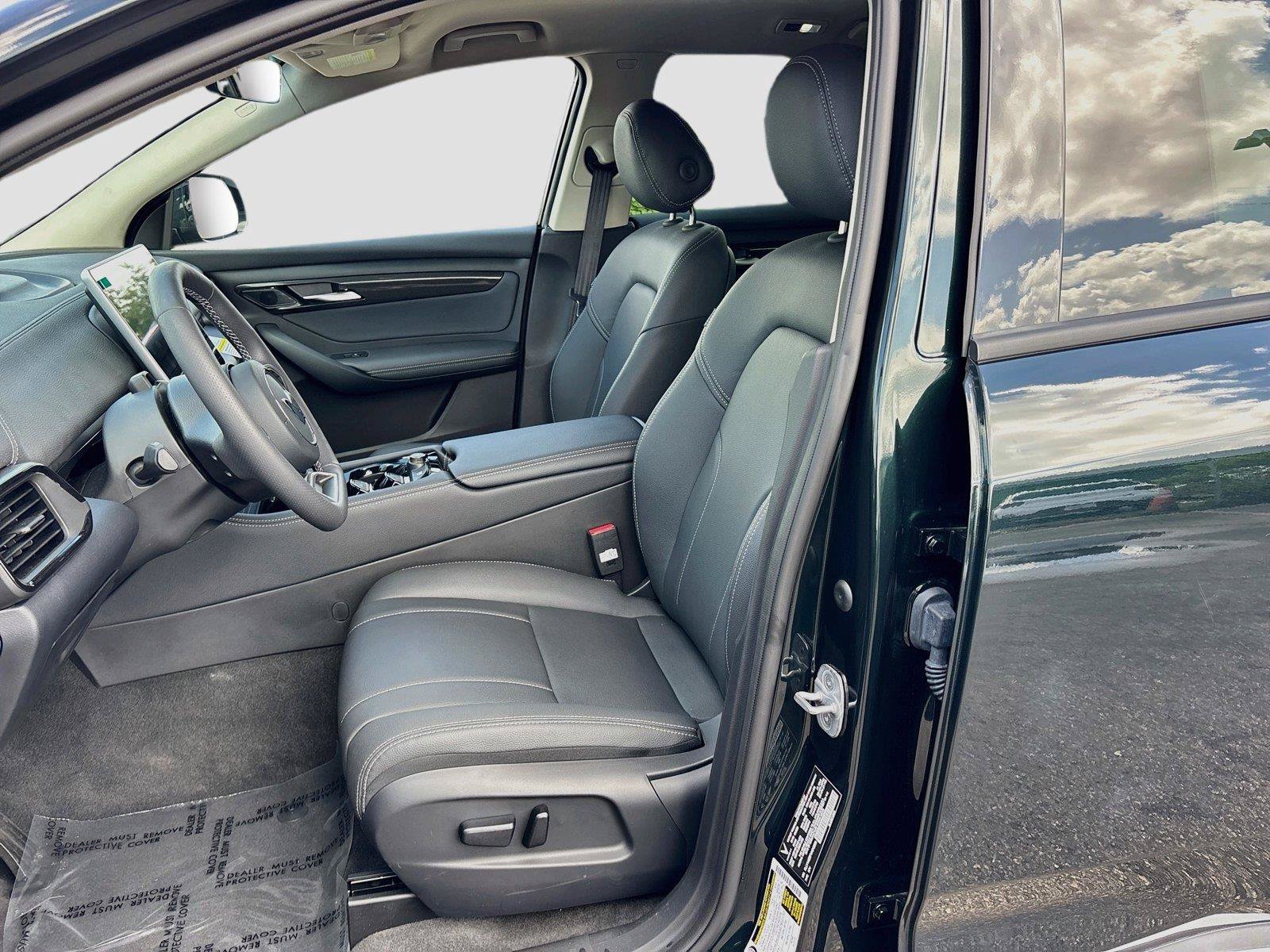 New 2027 VinFast VF 8 Eco AWD/4WD image 20