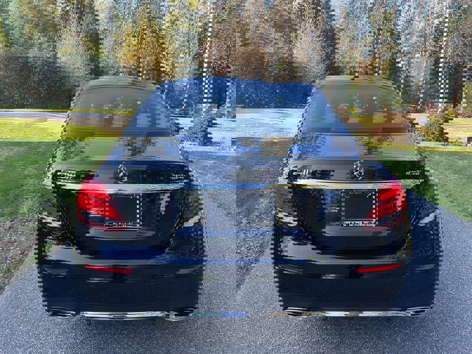 Used 2019 Mercedes-Benz E 300 4MATIC image 9