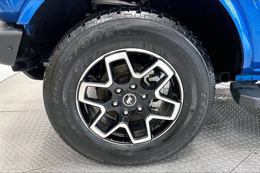 Used 2024 Ford Bronco Outer Banks AWD/4WD image 8