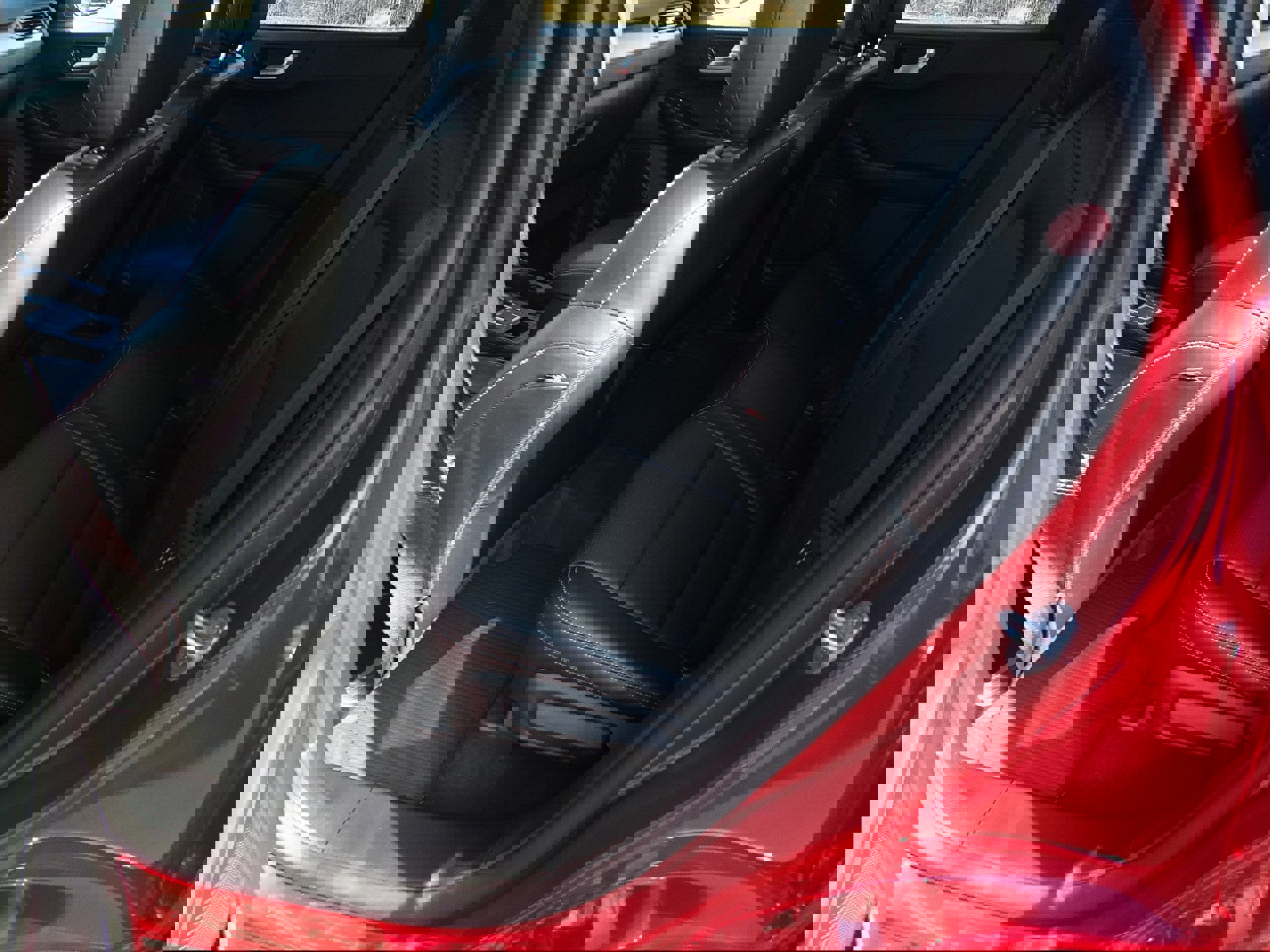 Used 2025 Ford Escape Platinum image 12