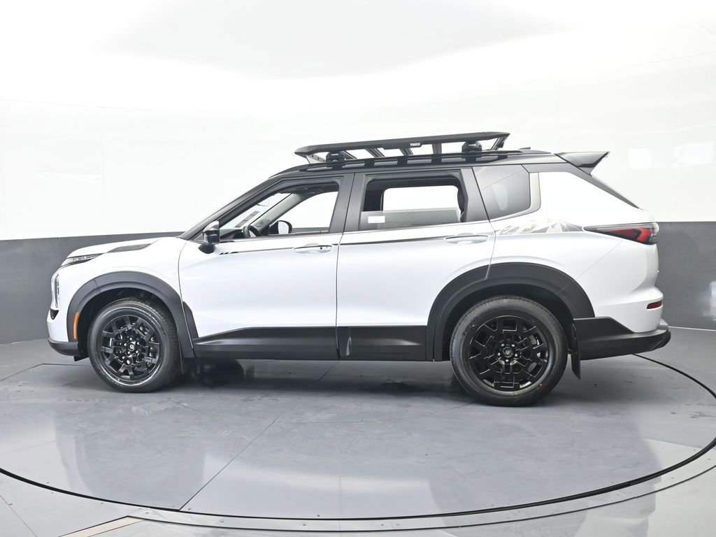 New 2026 Mitsubishi Outlander Trail Edition image 3