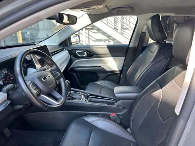 Certified 2022 Jeep Compass Limited image 39