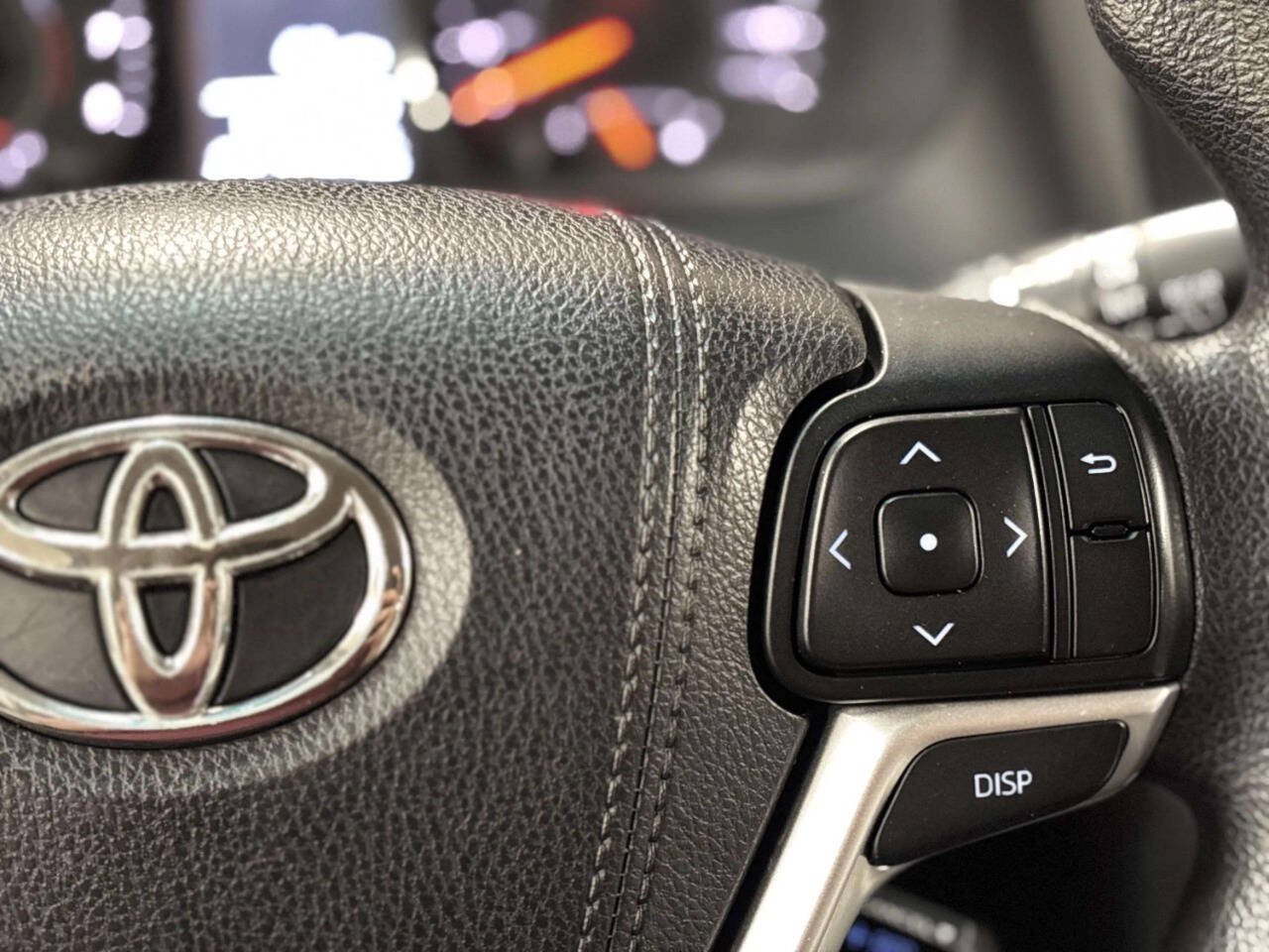 Used 2015 Toyota Sienna LE FWD image 34