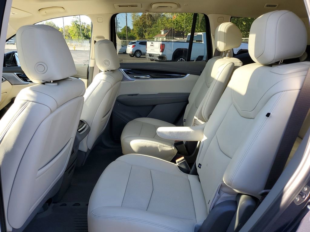 Used 2024 Cadillac XT6 Premium Luxury w/ LPO, Floor Liner Package image 30