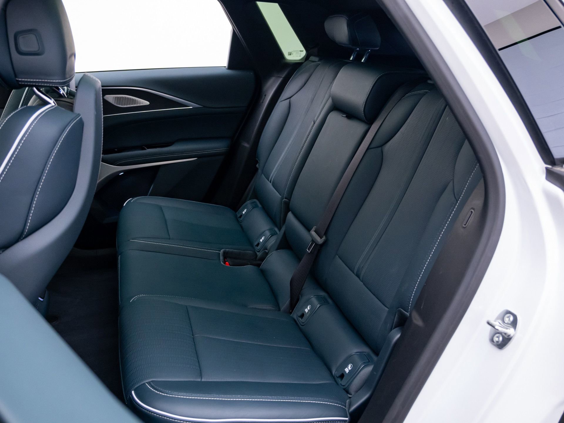 Certified 2025 Cadillac Lyriq Sport w/ Nappa Leather Package image 22