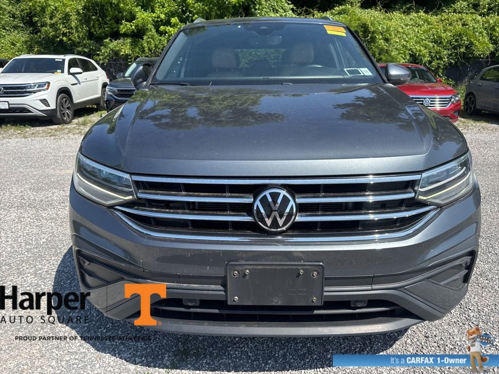 Used 2022 Volkswagen Tiguan SE w/ Panoramic Sunroof Package AWD/4WD image 7