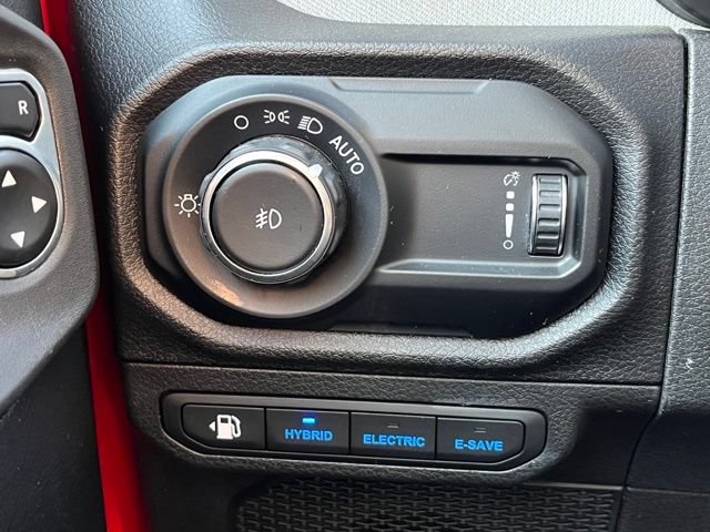 Used 2024 Jeep Wrangler Unlimited AWD/4WD image 14