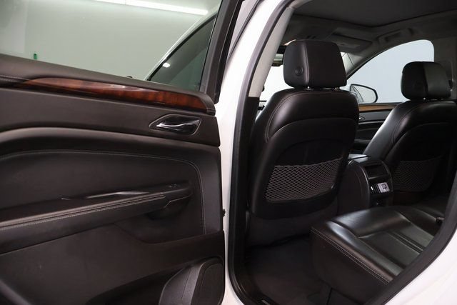Used 2014 Cadillac SRX Luxury w/ Driver Awareness Package AWD/4WD image 29