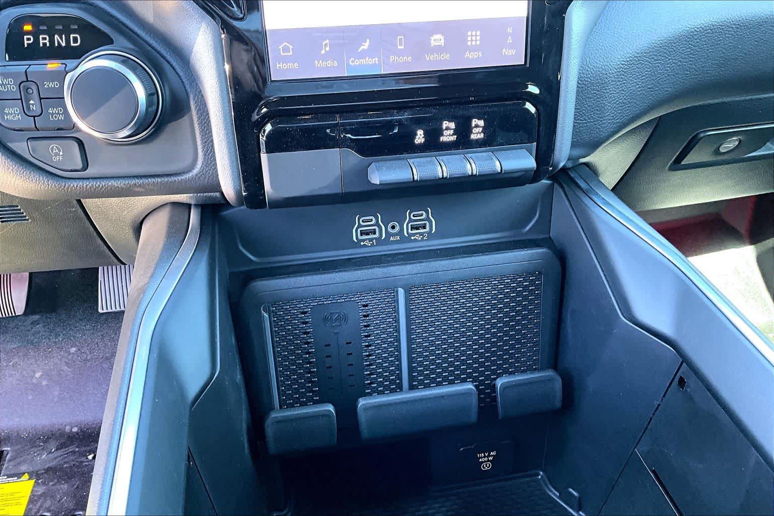 New 2026 RAM 1500 4x4 Crew Cab image 18
