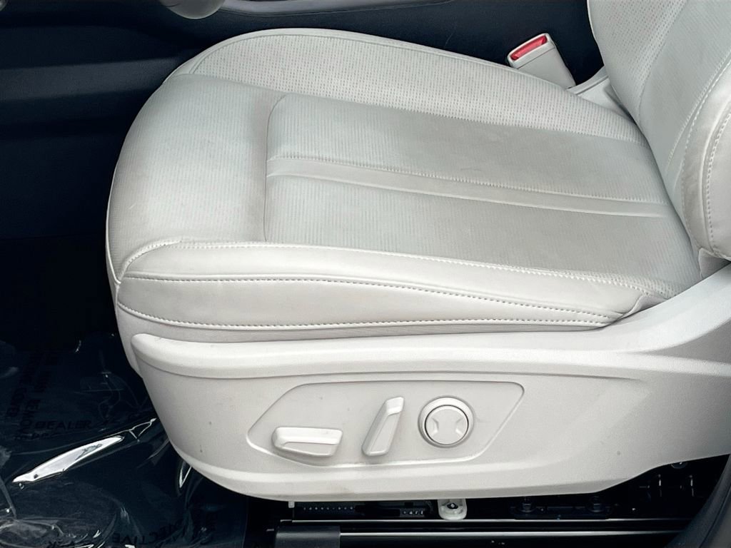 Certified 2025 Kia Sorento EX image 13